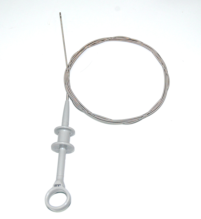 選擇合適的工業(yè)內(nèi)窺鏡探頭、鏡頭及進入產(chǎn)品的通道，檢測前應清楚通道內(nèi)的障礙、毛刺等可能阻礙、損傷工業(yè)內(nèi)窺鏡探頭的物體。