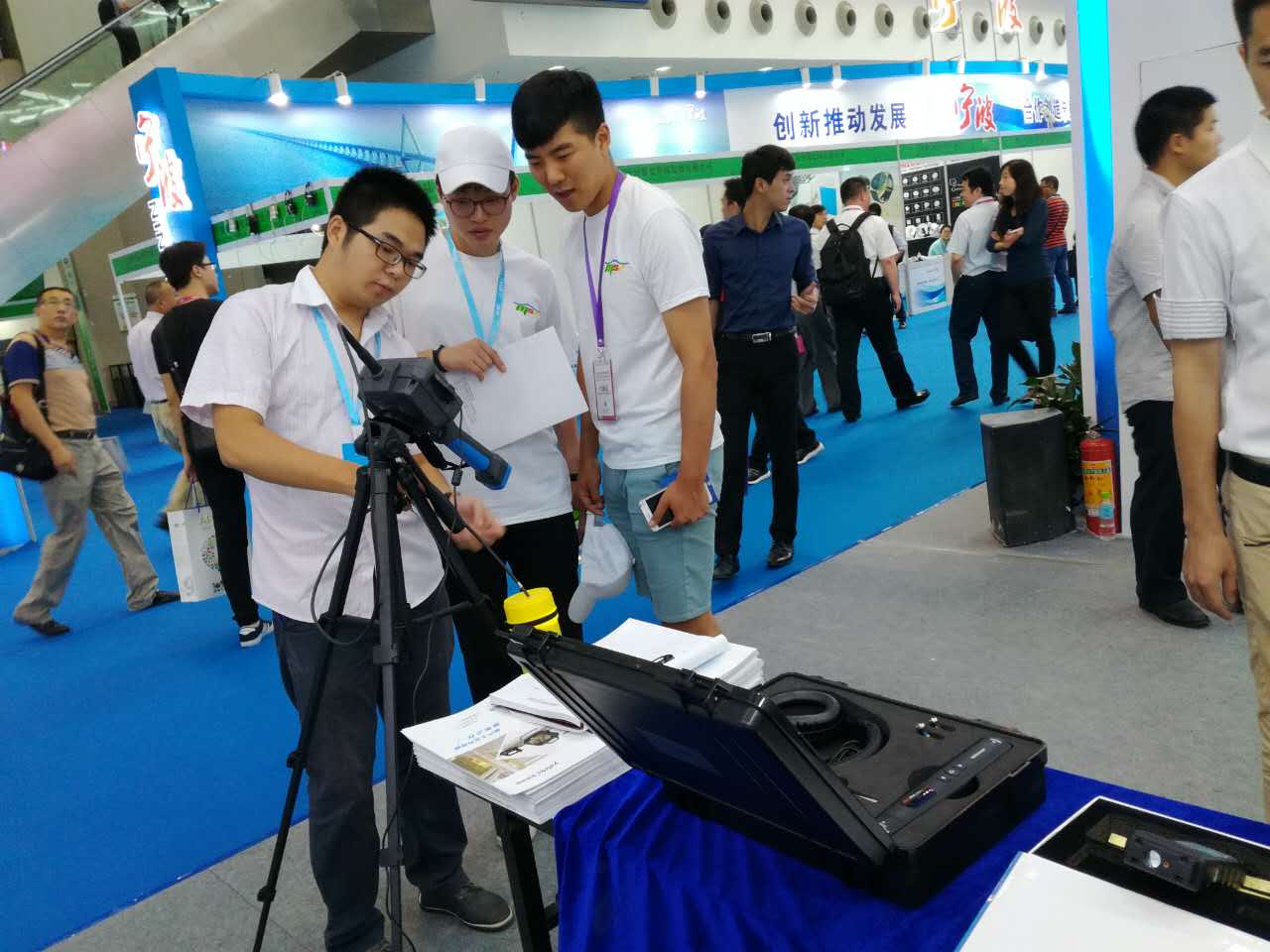 亞泰光電攜百萬像素工業(yè)內(nèi)窺鏡亮機2016第九屆APEC技展會